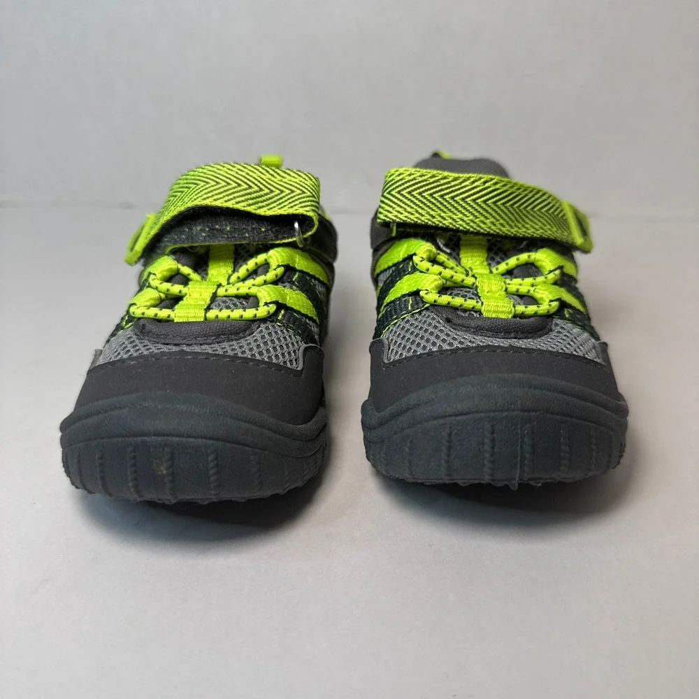 OshKosh B'gosh Domino Kids Toddler Sneakers Grey Green Size 6 Athletic NEW